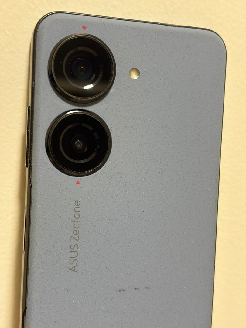 ASUS Zenfone 10 256gbデュアルカメラ ブルー