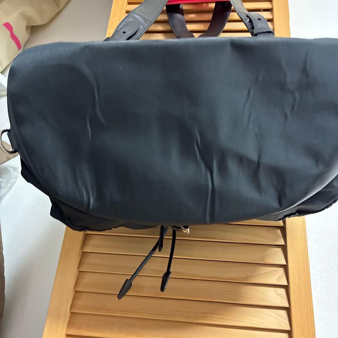 ✴︎正規品✴︎刻印あり✴︎プラダ　リュック　V130 NERO ブラック