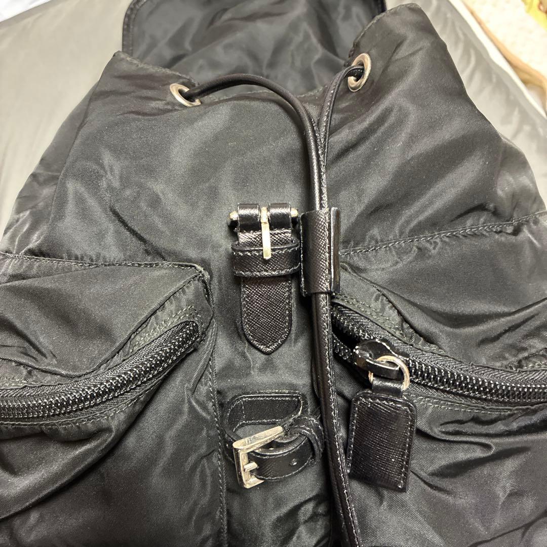 ✴︎正規品✴︎刻印あり✴︎プラダ　リュック　V130 NERO ブラック