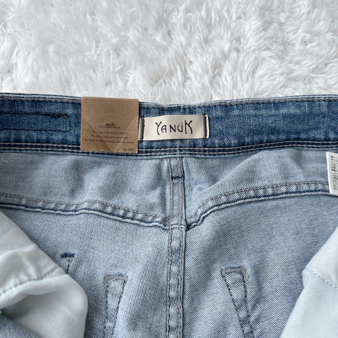 【未使用】ヤヌーク　フレアパンツ　デニム　27