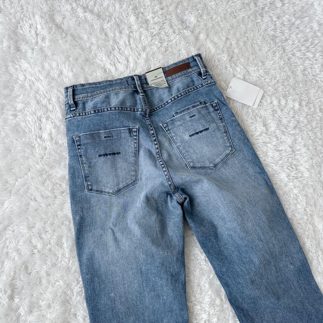 【未使用】ヤヌーク　フレアパンツ　デニム　27