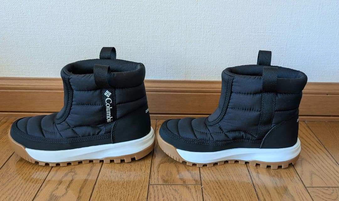 Columbiaコロンビア　キッズ　20cm 新品試着のみ　スノーブーツ