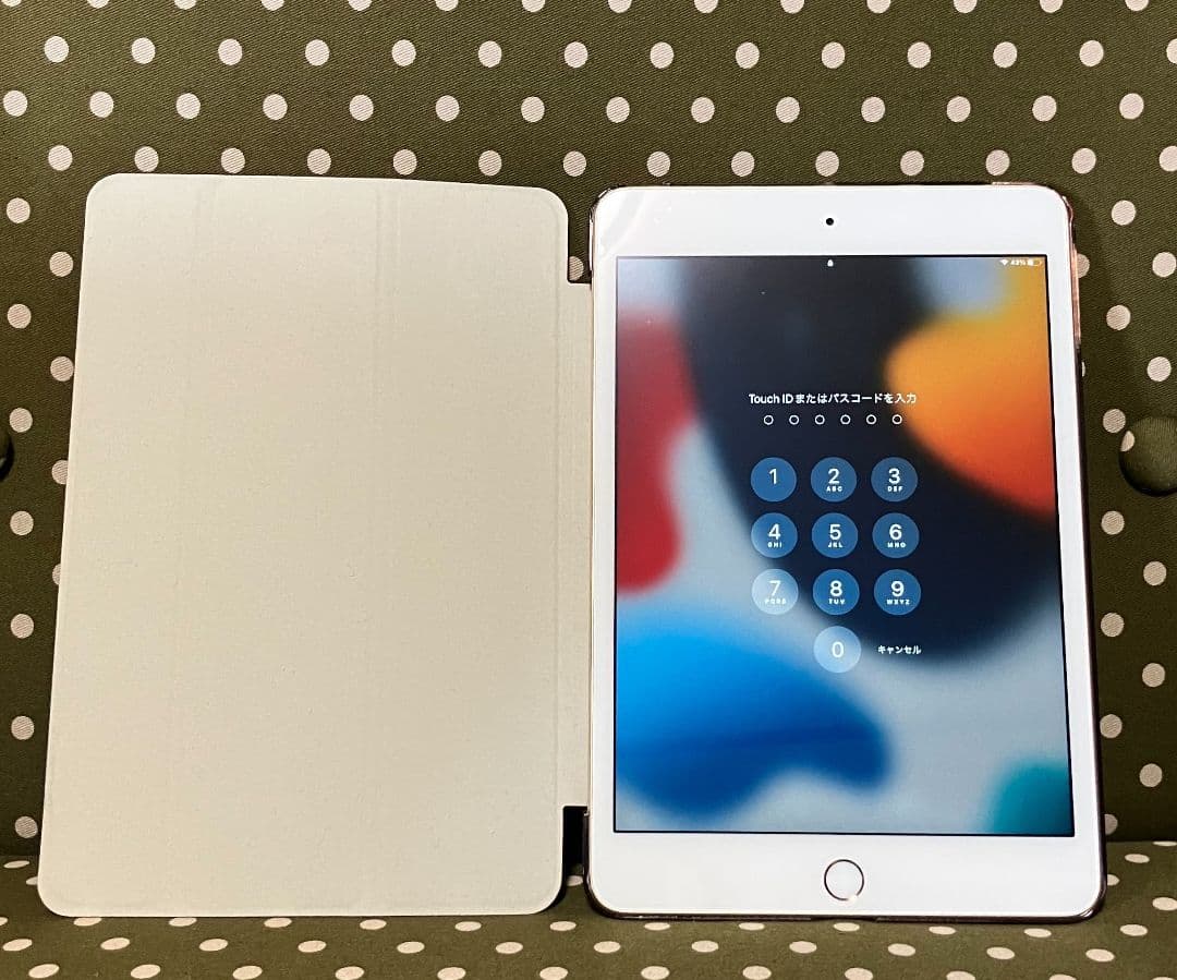 【美品】Apple iPad mini4 32GB