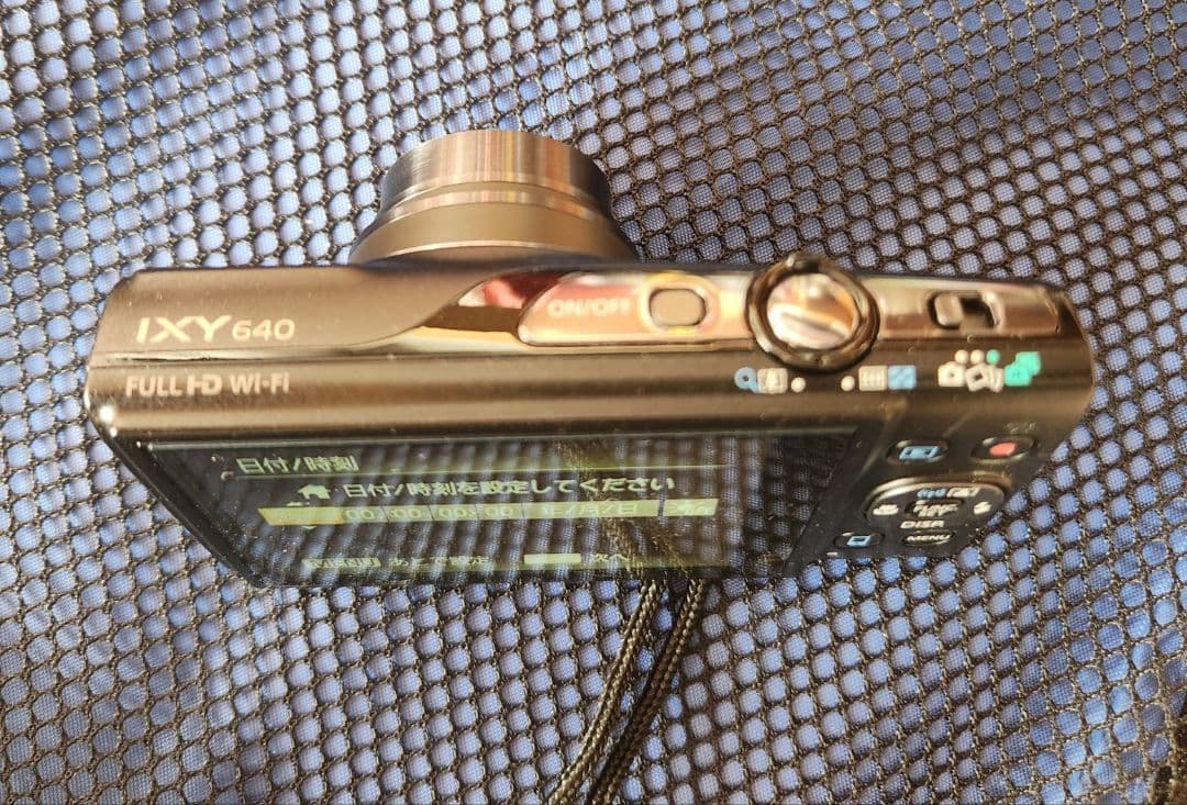 Canon IXY640 ブラック デジカメ バッテリー、Disk16GB付き