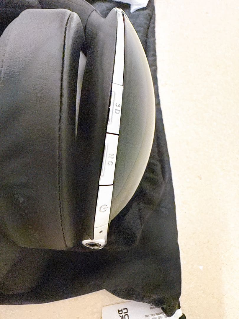 【美品】Mercedes-Benz ワイヤレスヘッドホン 2個セット