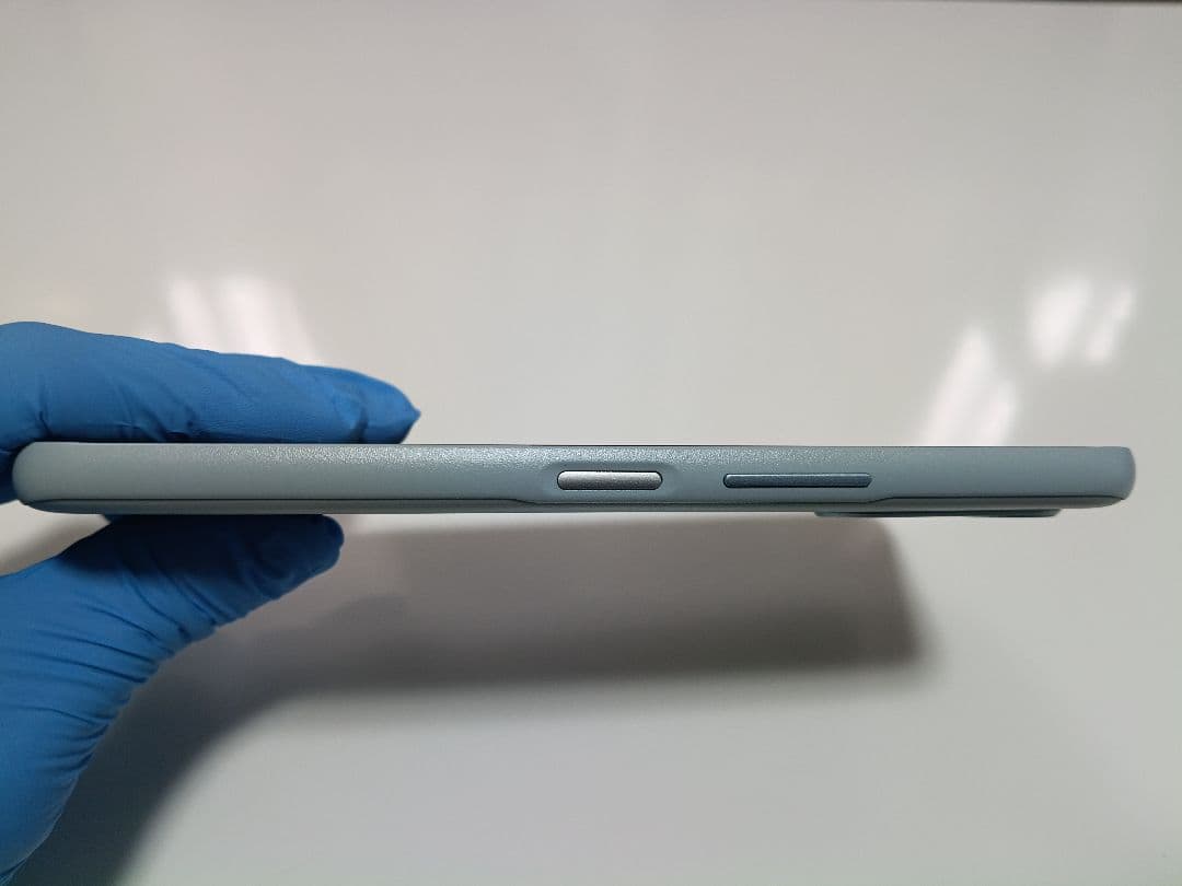 arrows We2 本体 箱あり スマホカバー付き