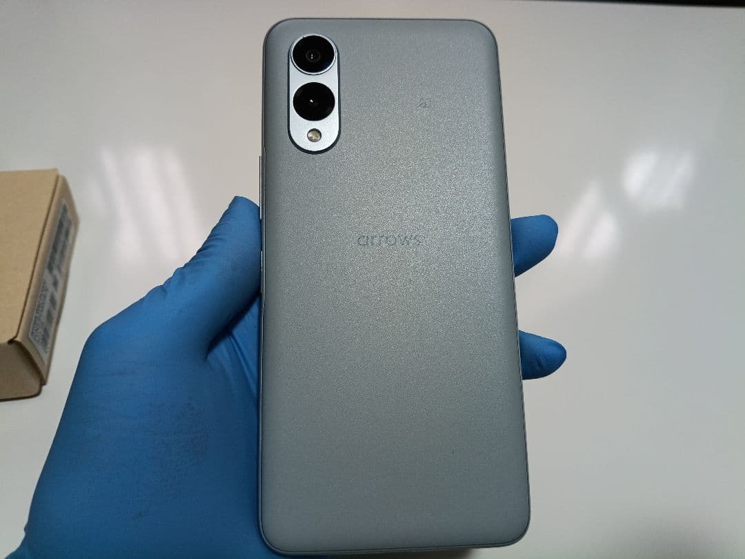 arrows We2 本体 箱あり スマホカバー付き