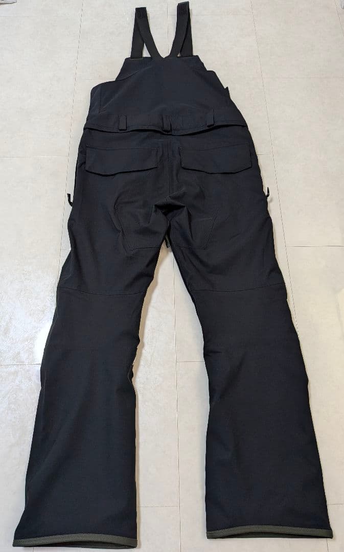 【超美品】VOLCOM リブパンツ オーバーオール スノーボードウェア Mサイズ