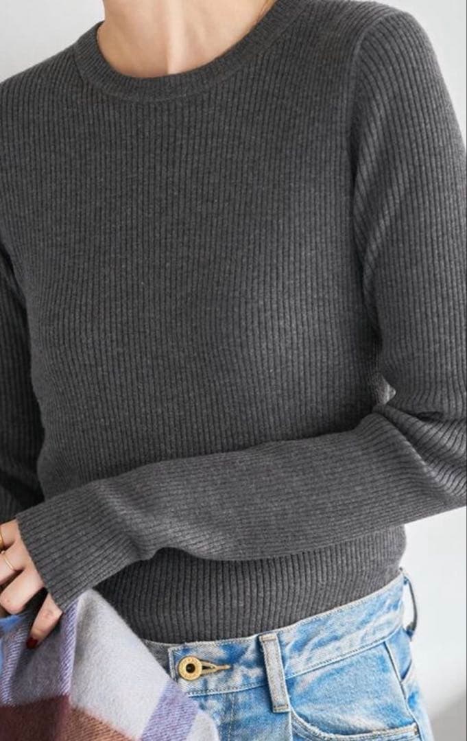 美品　Spick & Span ウォッシャブルクルーネックリブニット