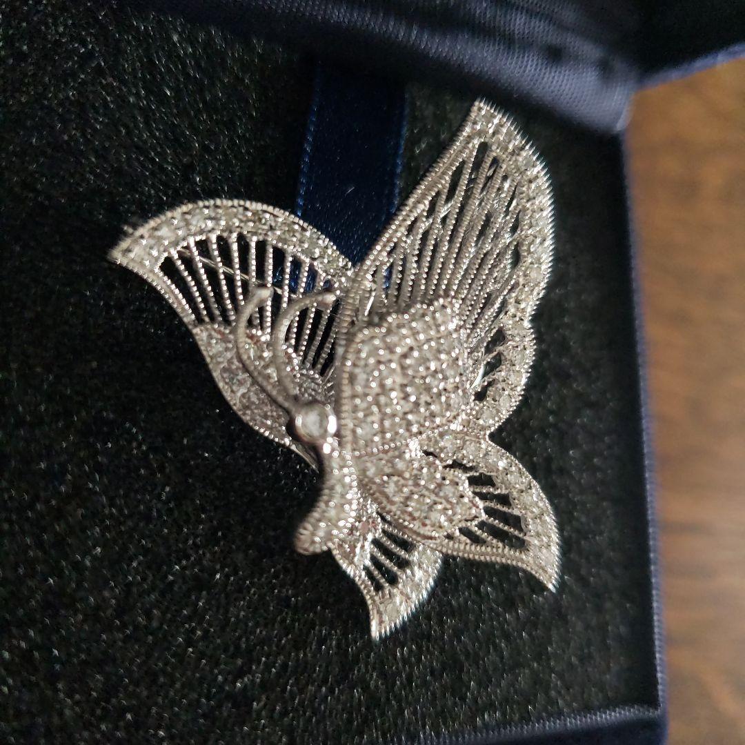 ジュエリーツツミ　蝶　ブローチ