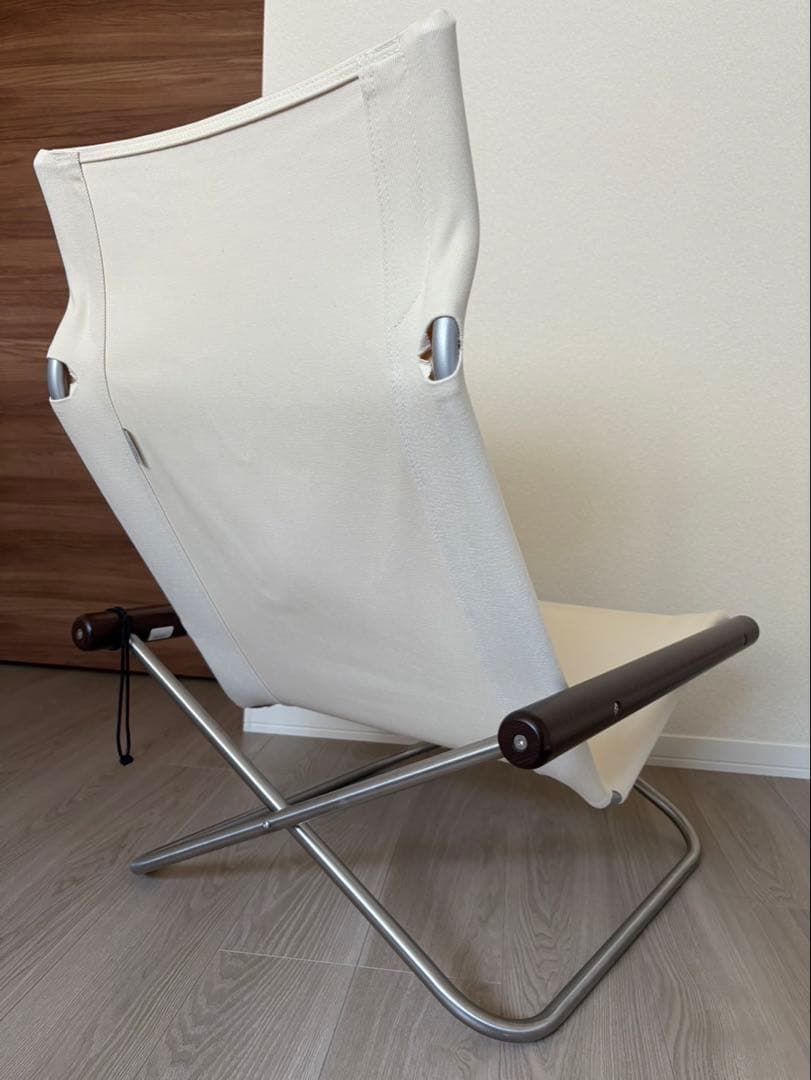 Fujimiニーチェア