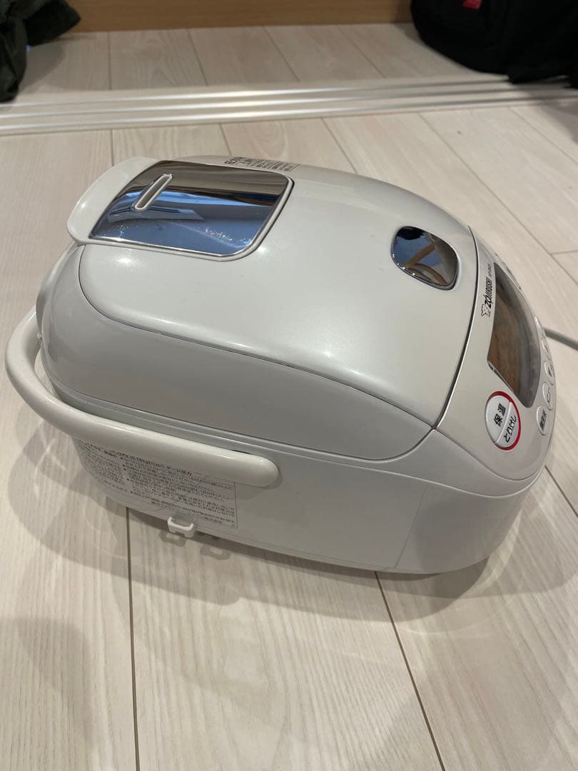 象印 NP-RN05 炊飯器 ホワイト 3合炊き