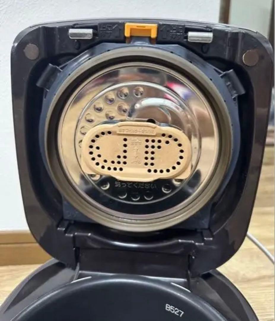 Zojirushi ダークブラウン 炊飯器 ３合　2018 象印　圧力