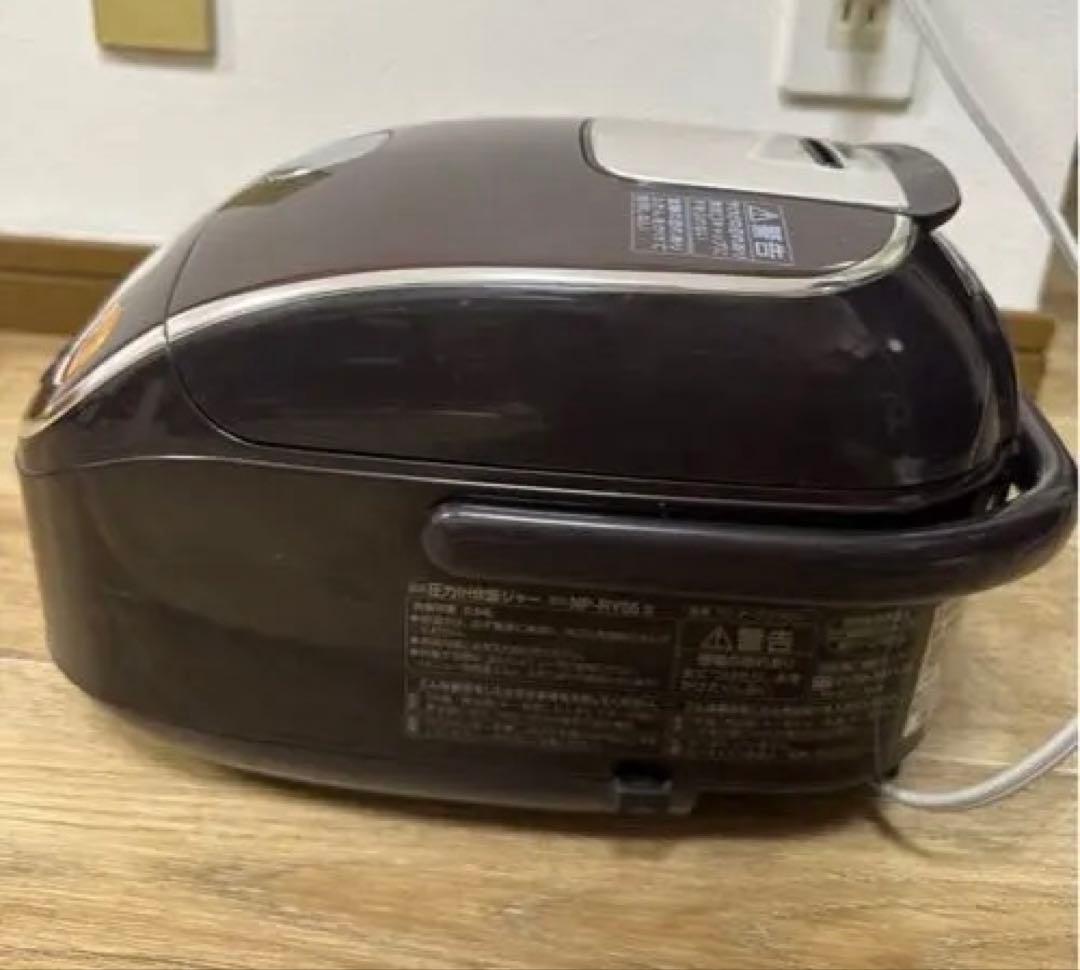 Zojirushi ダークブラウン 炊飯器 ３合　2018 象印　圧力