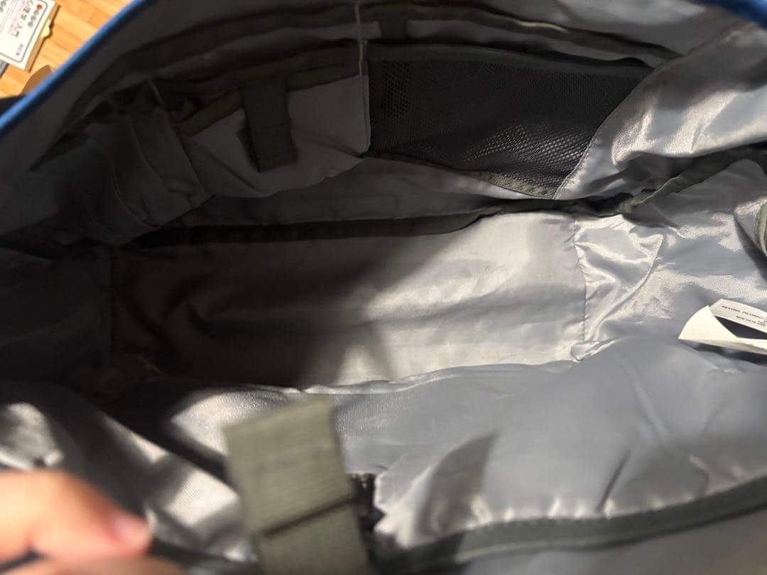 patagonia メッセンジャーバッグ 青