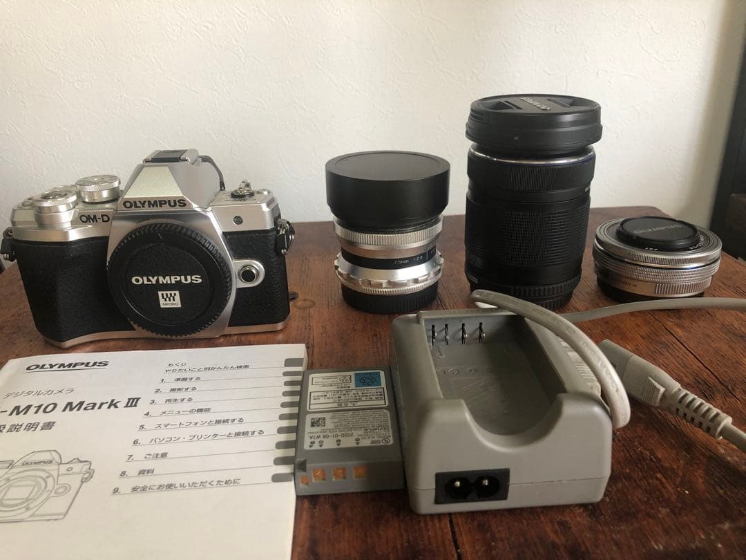 OLYMPUS OM-D E-M10 MarkIII レンズ3本撮影回数511回
