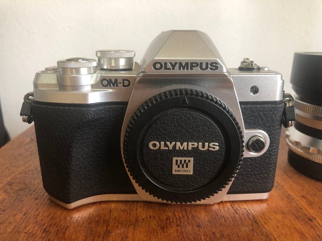 OLYMPUS OM-D E-M10 MarkIII レンズ3本撮影回数511回