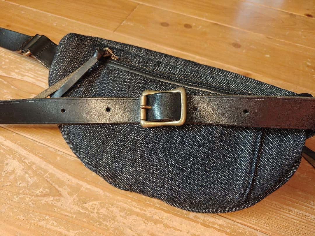 ビーズ屋公ちゃん。 スタルディーボディーバッグ S 美品