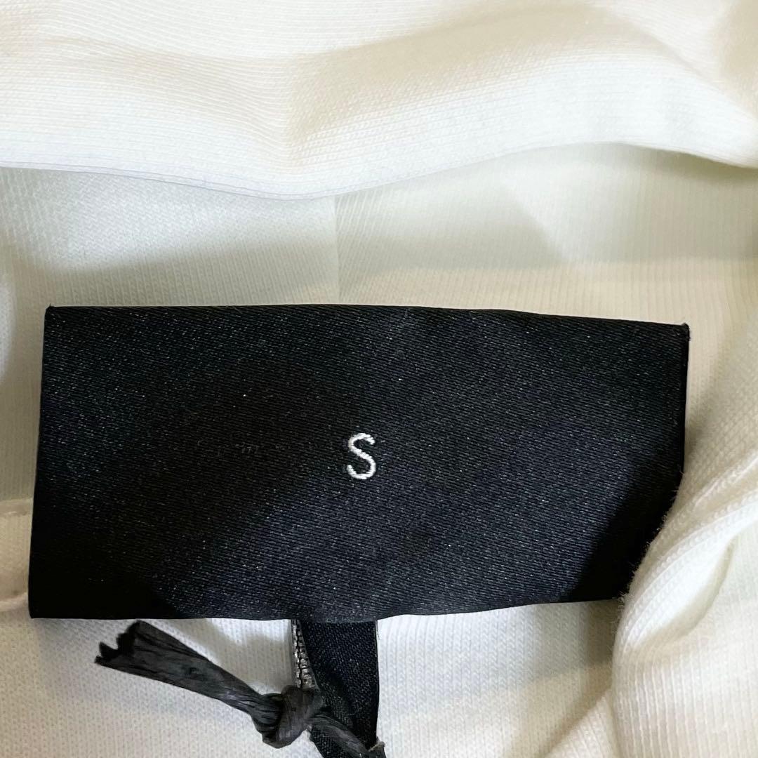 【新品未使用】エンポリオアルマーニ　フード付きスウェットシャツ ダブルジャージー