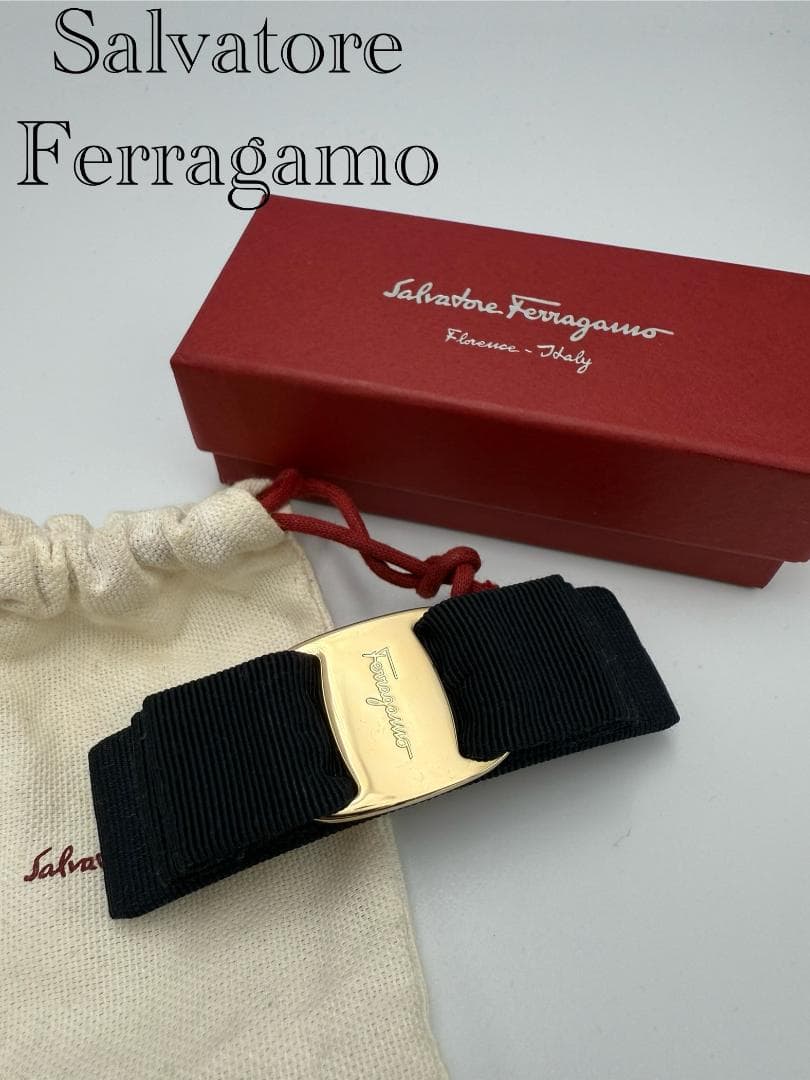 Salvatore Ferragamo ヴァラリボン バレッタ ネイビーゴールド