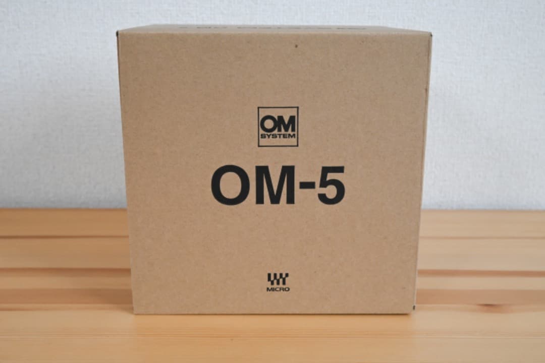 【新品級】OM SYSTEM OM-5 ボディー シルバー