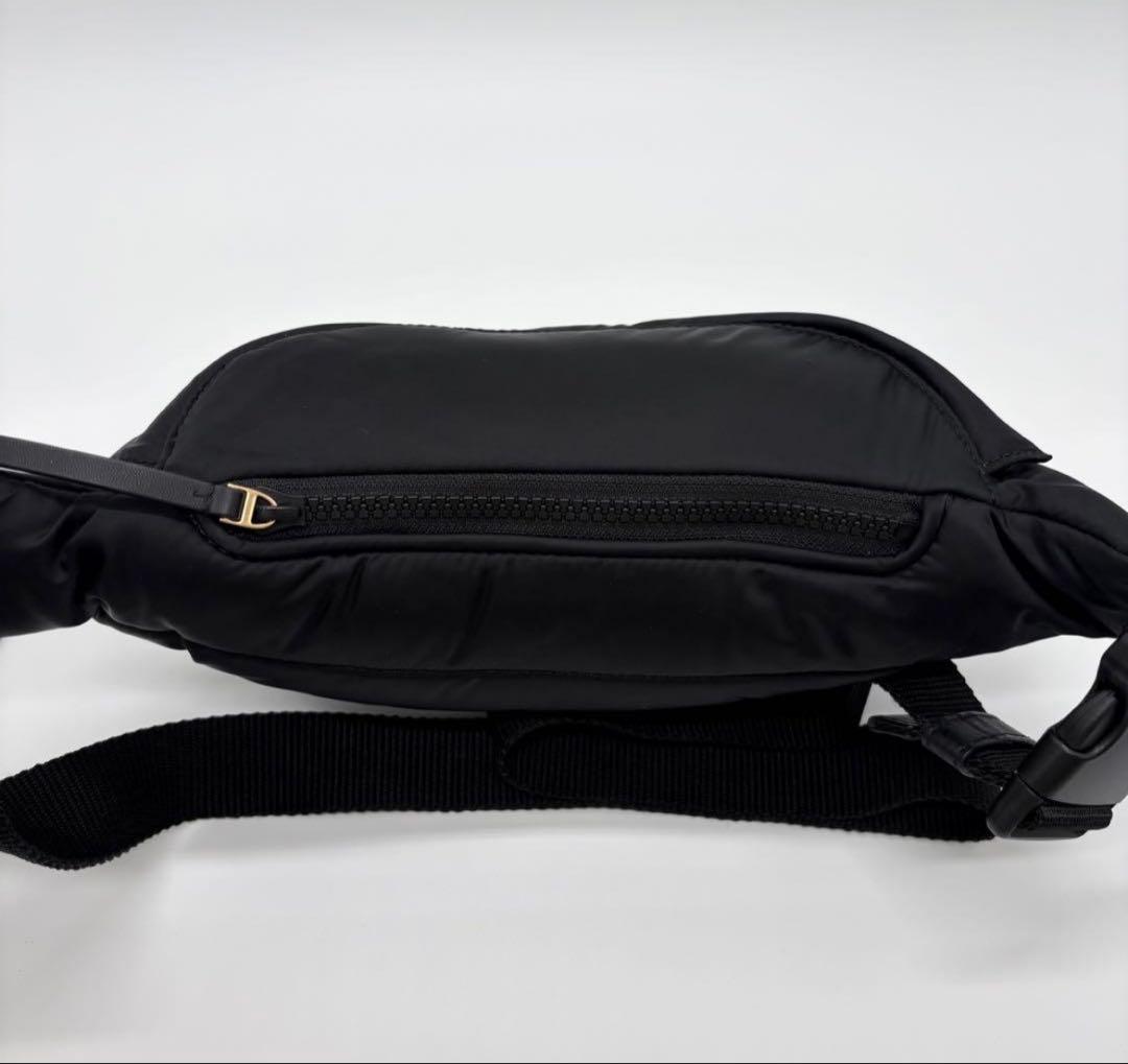 トリーバーチ　エラ　ベルトバック