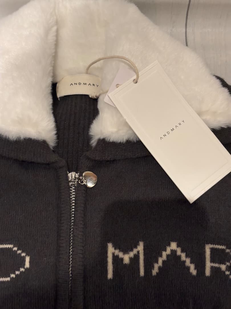 ジャケット・アウター Mary logo zip tops ANDMARY