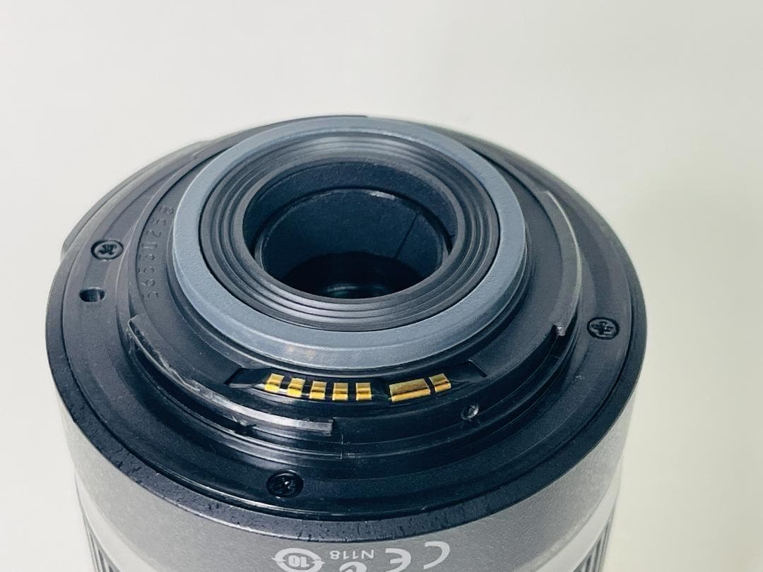 美品☘️Canon キャノン EF-S 55-250mm f4-5.6 IS