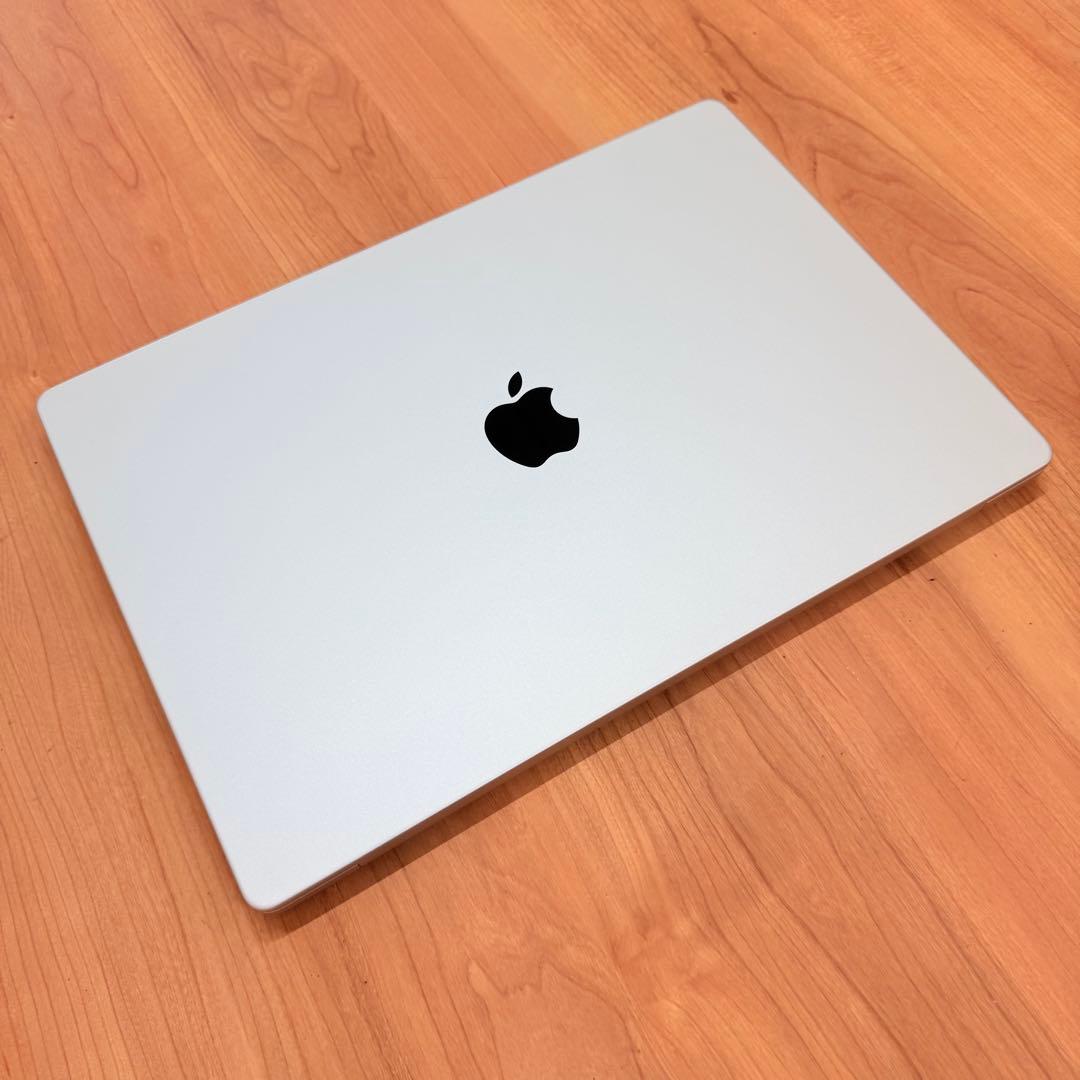 MacBook pro 16インチ 2023 メモリ32GB SSD1TB