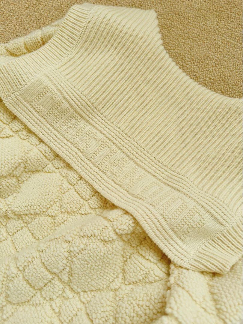 Dior 新作　アイボリー ケーブルニットジャケット　ハンガーなど付属品付きます