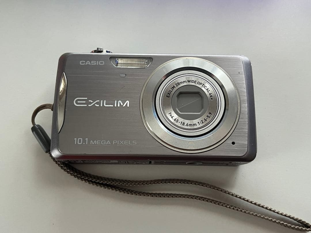 y*y様 CASIO EXILIM EX-Z270 デジカメ コンパクトデジタル