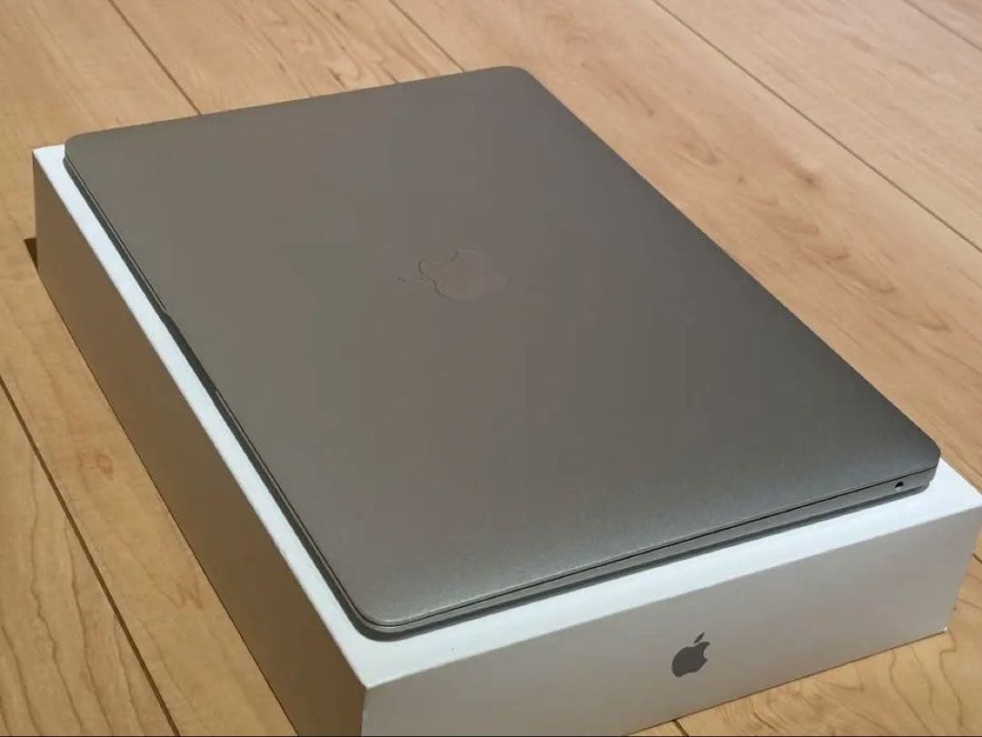 MacBook Air 2020 M1チップ搭載 13インチ シルバー