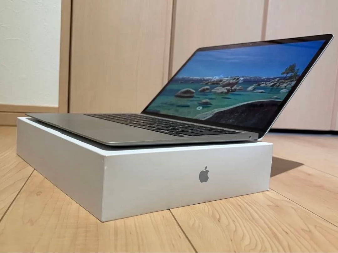 MacBook Air 2020 M1チップ搭載 13インチ シルバー