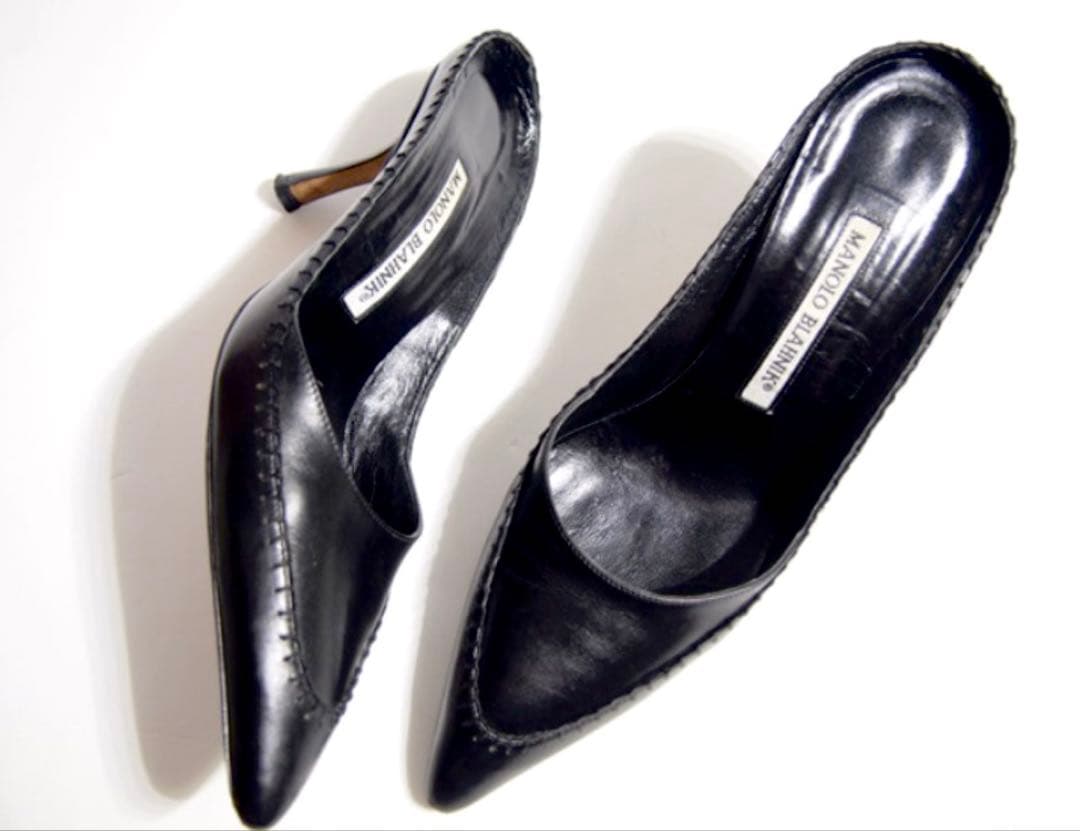 美品【MANOLO BLAHNIK】ポインテッドトゥレザーミュール 黒 36