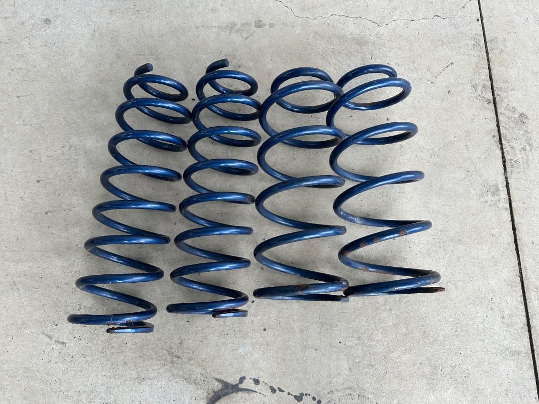 ランクル80用　2.5インチアップスプリング 4本セット