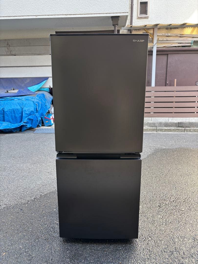 【値下げ】2023年 冷凍庫 大阪 【引取限定】シャープ 152L 一人暮らし