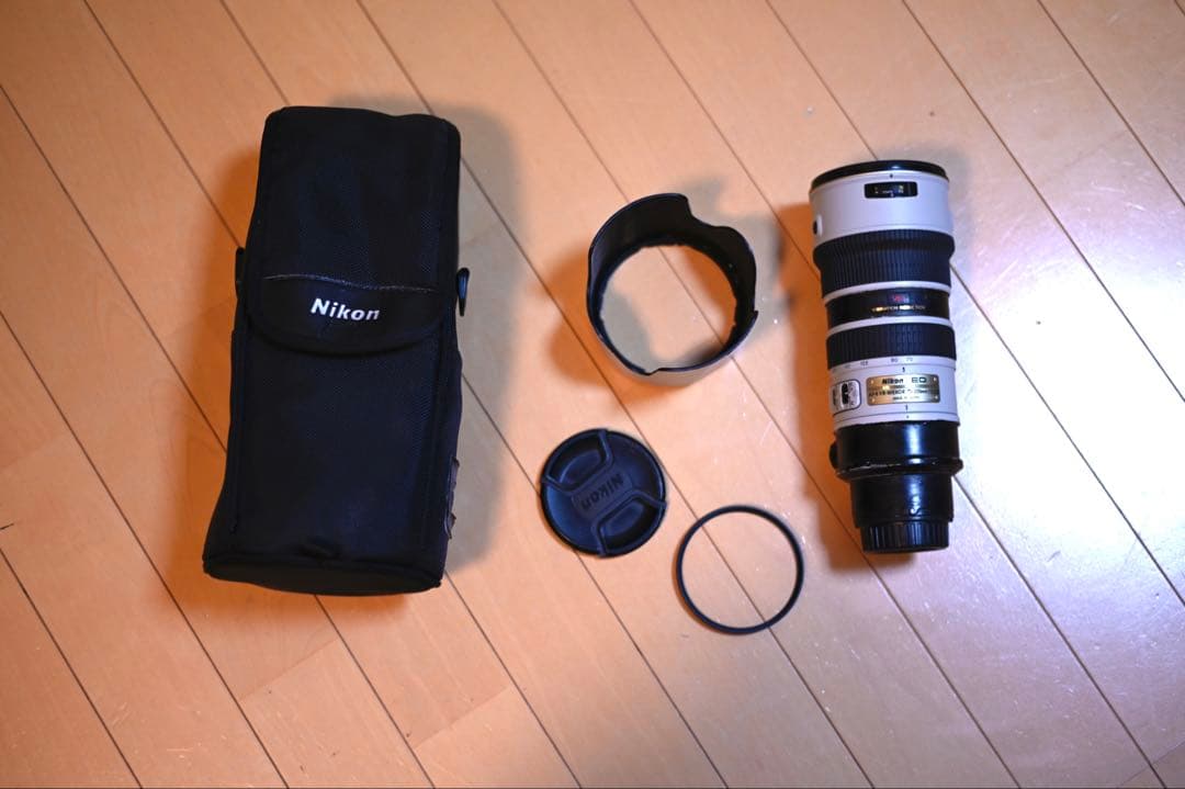 ニコン AF-S VR ED 70-200mm F2.8G（IF）ライトグレー