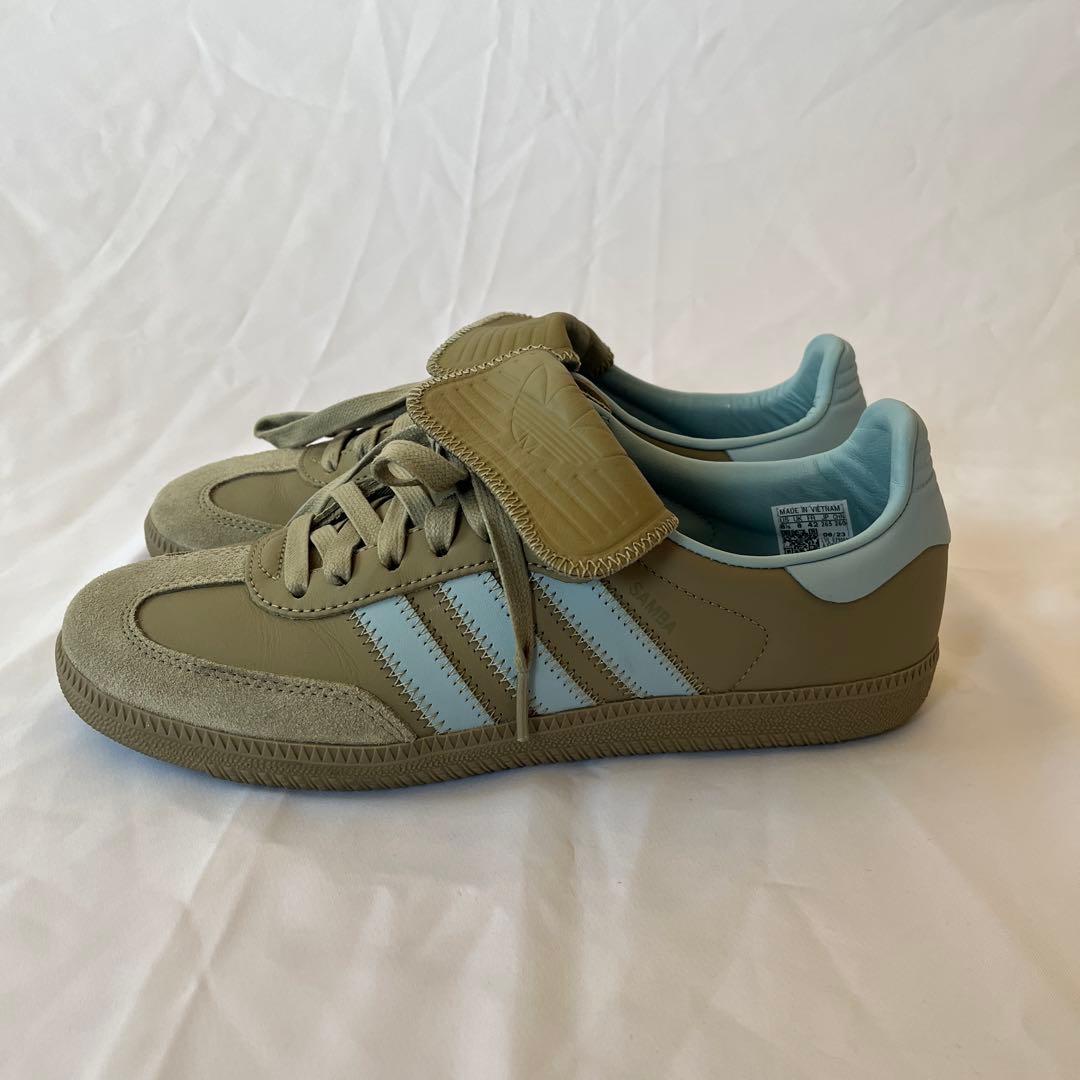 Adidas ファレル・ウィリアムス × アディダス ヒューマンレース サンバ