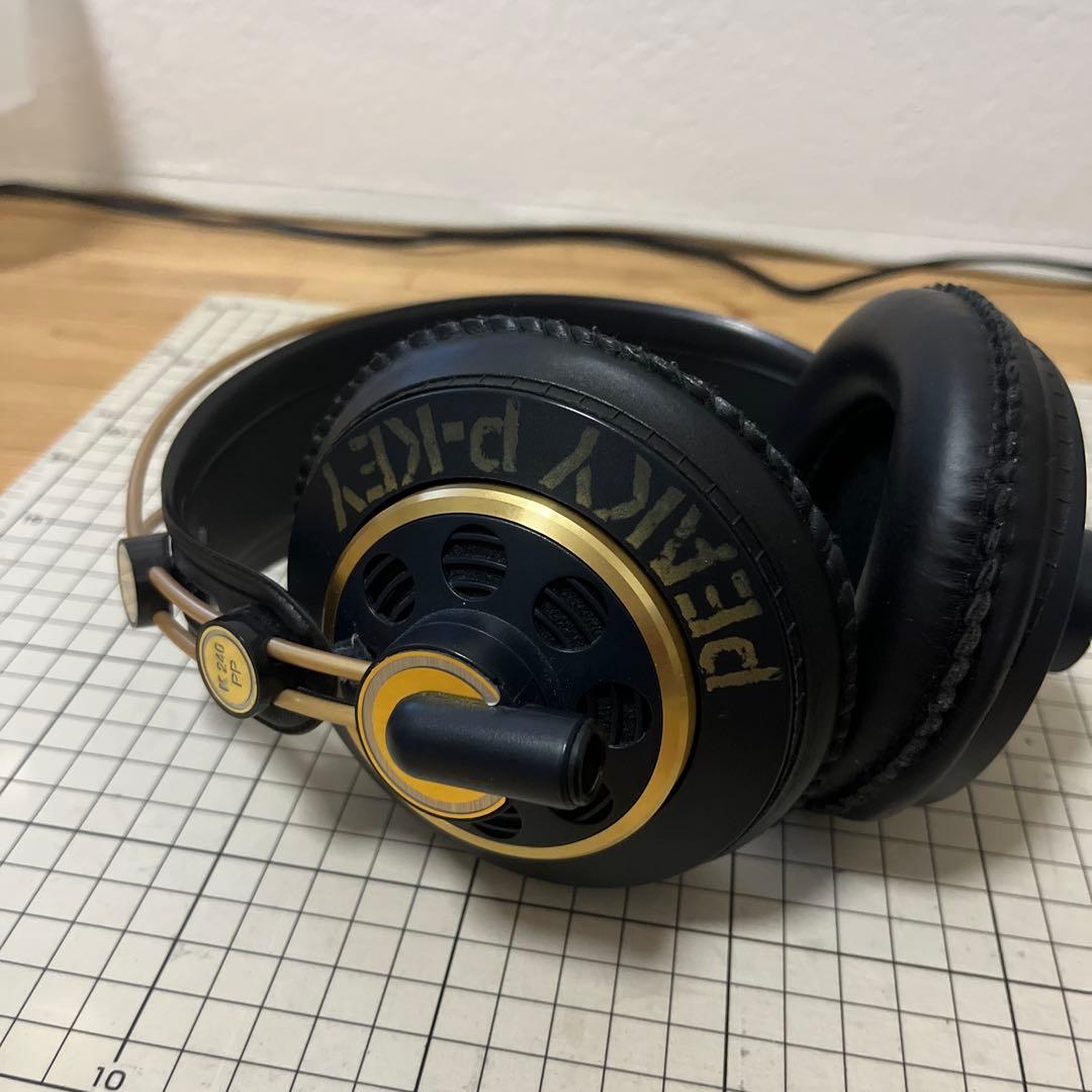 ヘッドホン AKG K240-PP Peaky P-Key