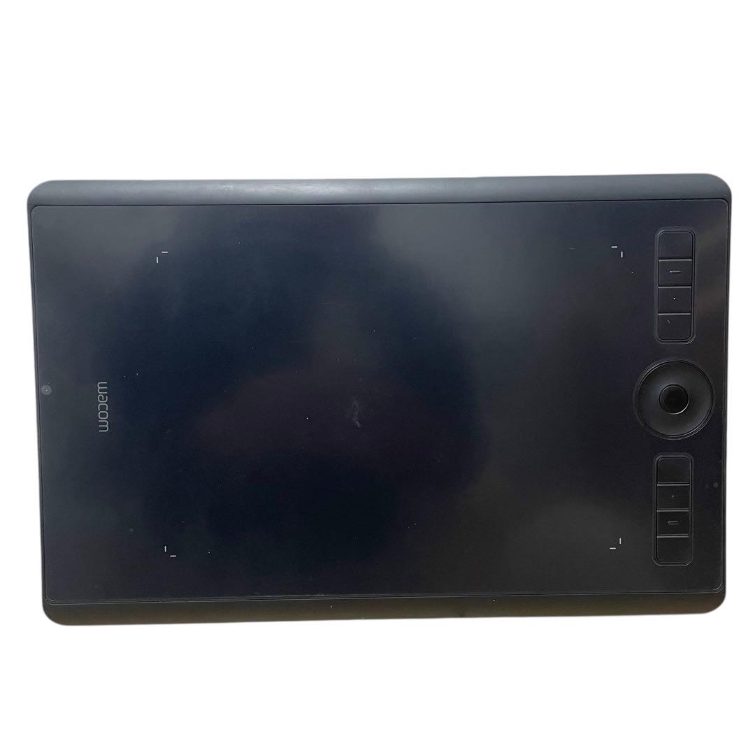 ✨保護フィルム貼済✨ Wacom Intuos Pro ペンタブレット