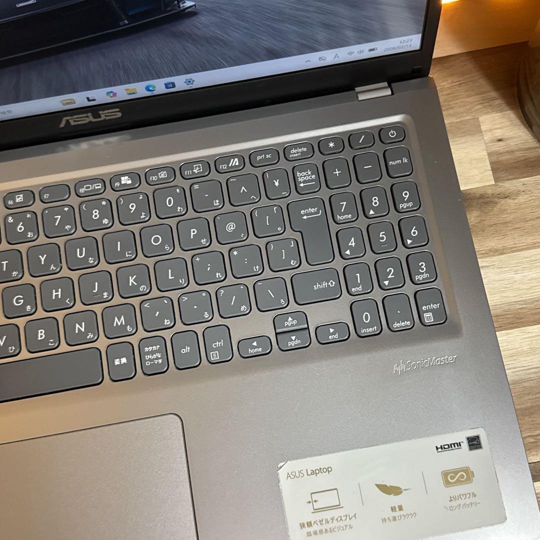 オススメ‼️Vivobook☘️i7第10世代☘️SSD512GB☘️ノートパソコン