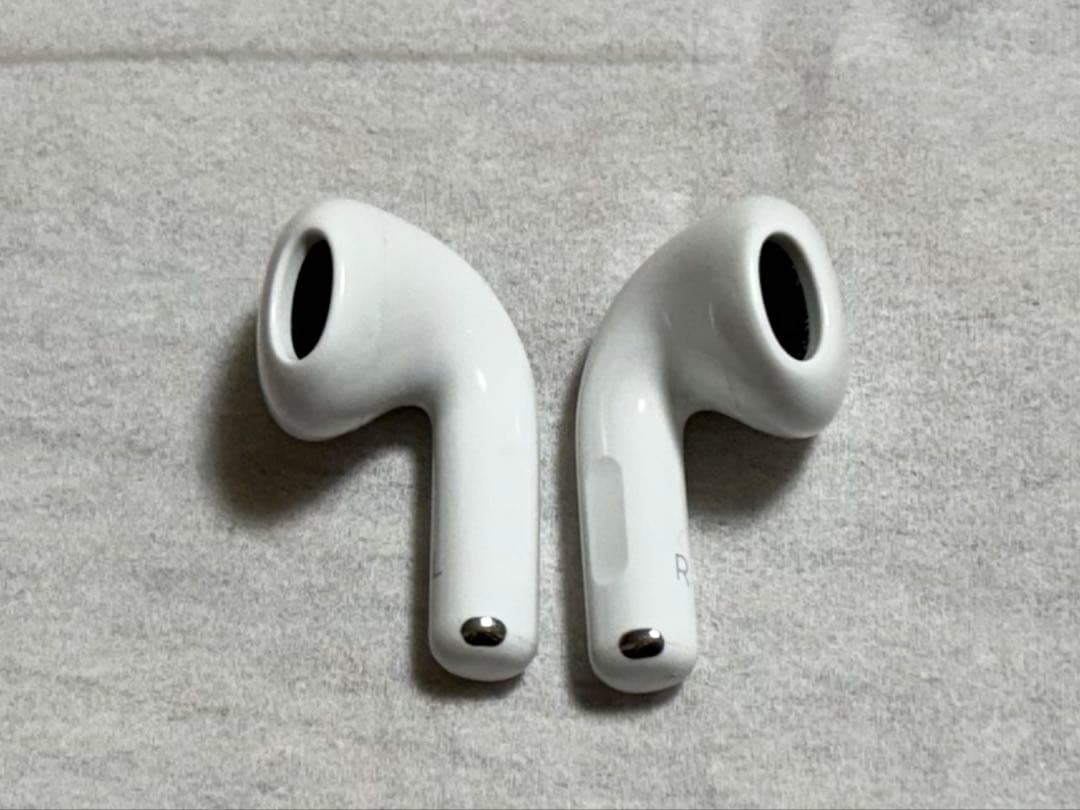 Apple AirPods 4 アクティブノイズキャンセリング