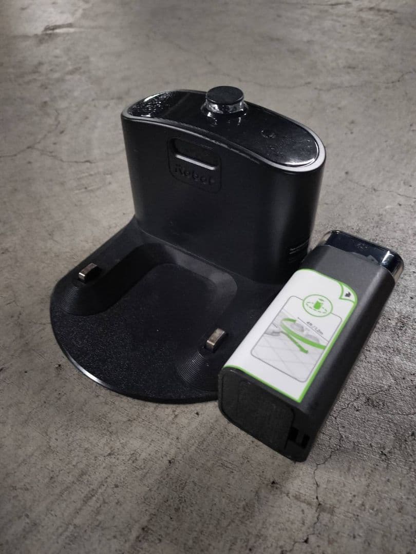 *✰ 美品 ✰*iRobot ルンバ i7（ロボット掃除機）本体 高性能モデル