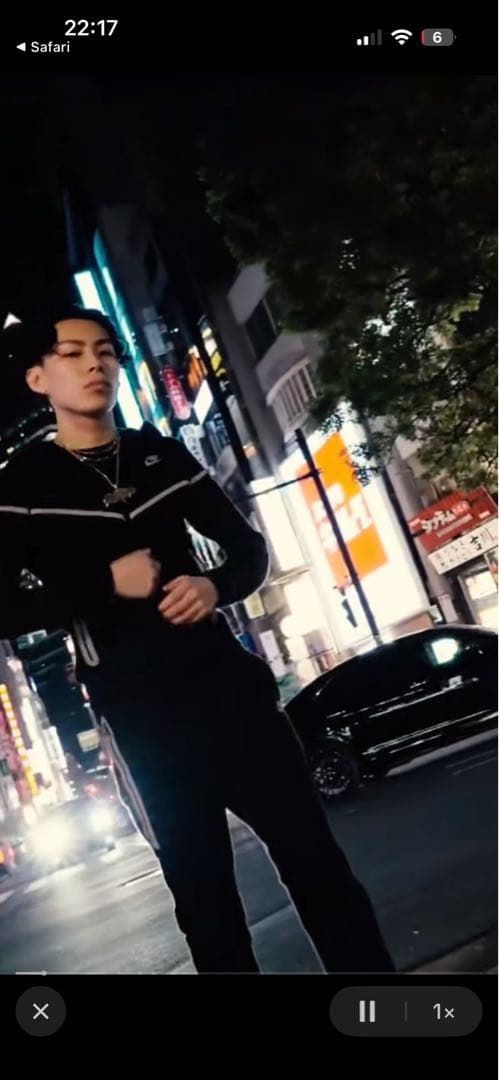 NIKE 反射テックフリースTee Shyne着用