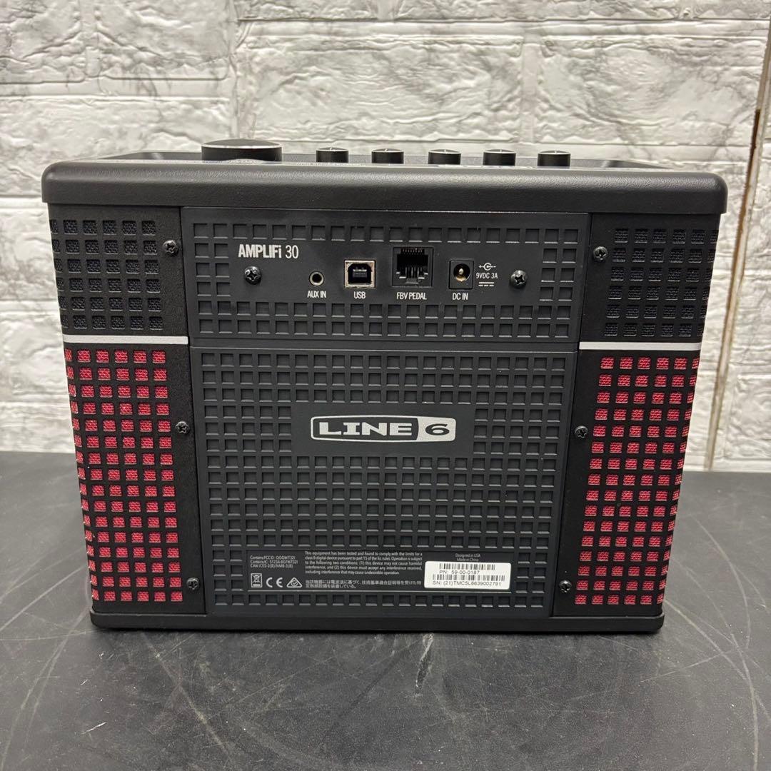 957　極美品　ほぼ新品　LINE6 AMPLIFI30 コンパクトギターアンプ