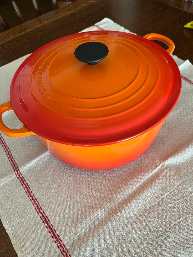LE CREUSET ル、クルーゼ両手鍋 オレンジ28cm 美品