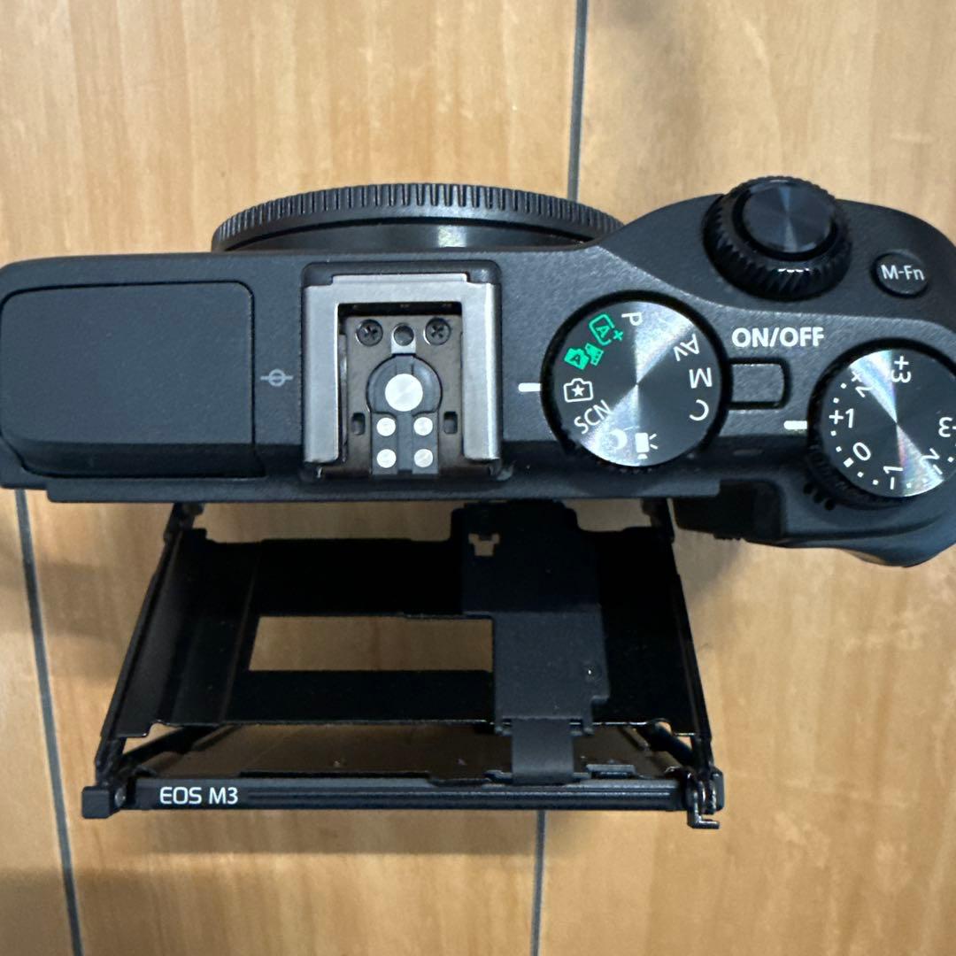 Canon EOS M3 美品｜使用少｜標準＋望遠レンズ｜付属品多数｜未使用品有