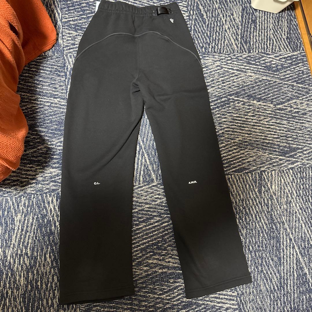 NIKEノクタテックフリース