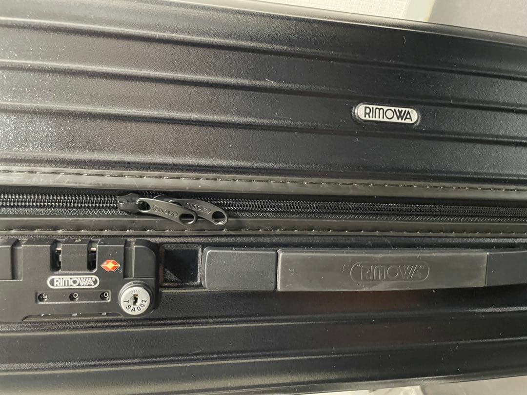 美品) RIMOWAリモワ サルサ キャリーケース ブラック 4輪