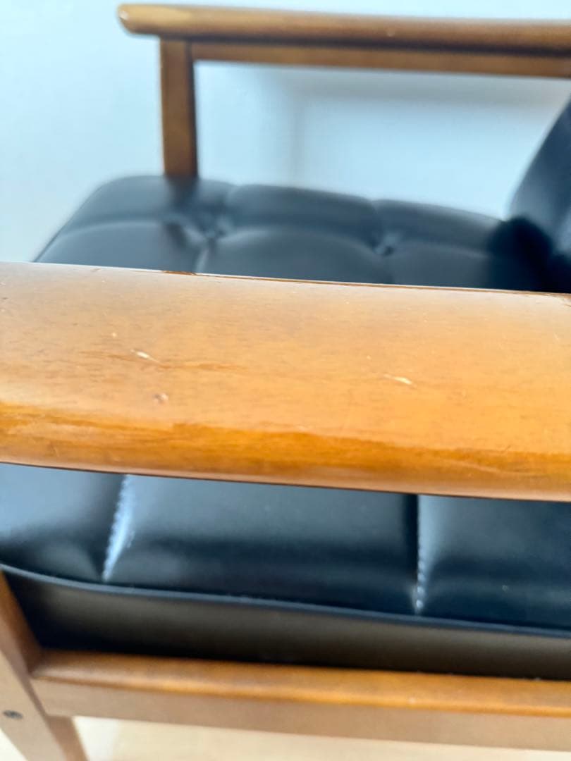 カリモク60 Kチェア 1シーター ブラック【梱包たのめる便発送】